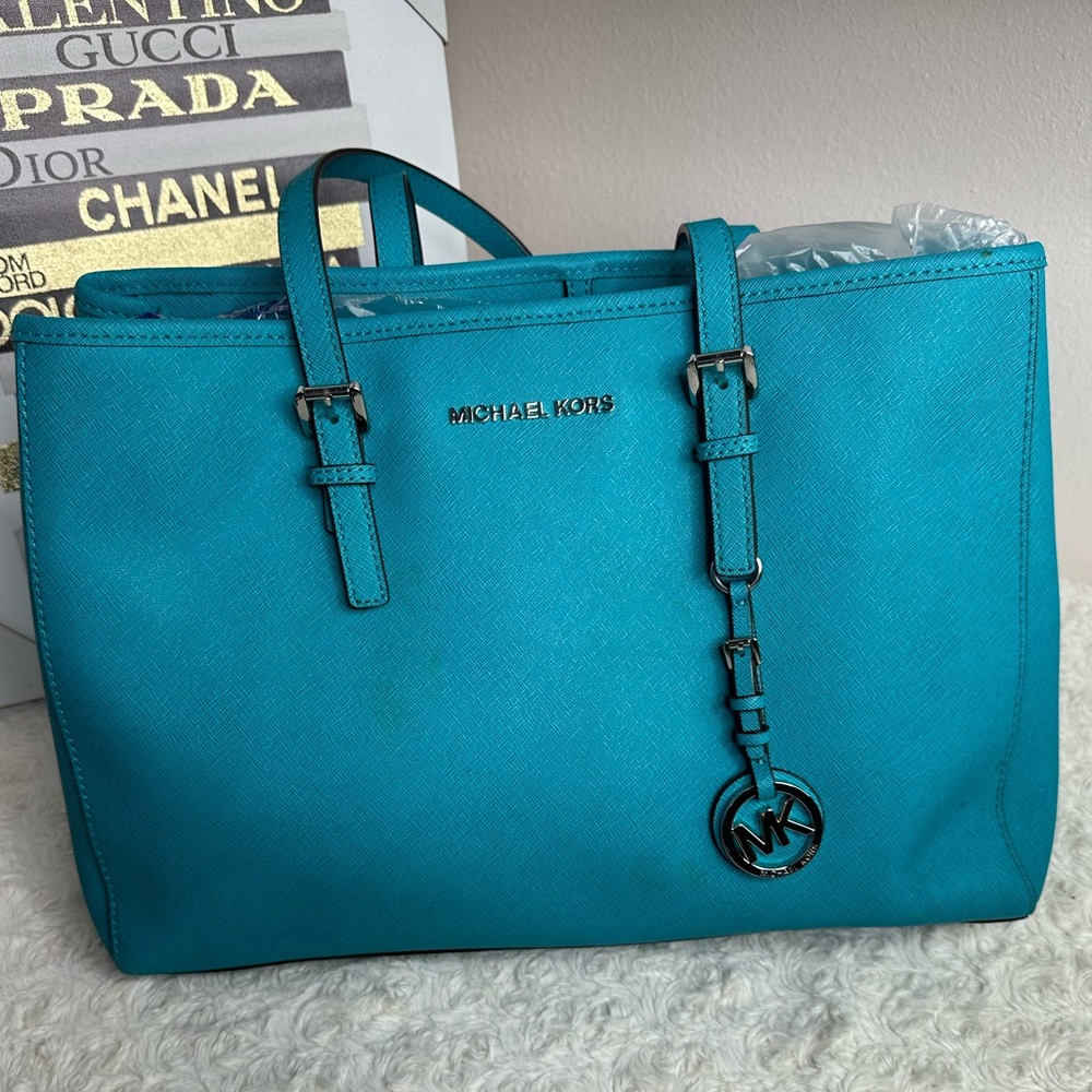 Michael Kors Teal Tote/bag.excellent condition - Picture 6 of 14
